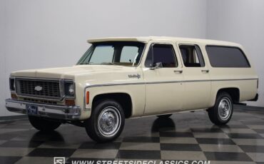 Chevrolet-Suburban-1973-7