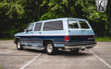 Chevrolet-Suburban-1991-4