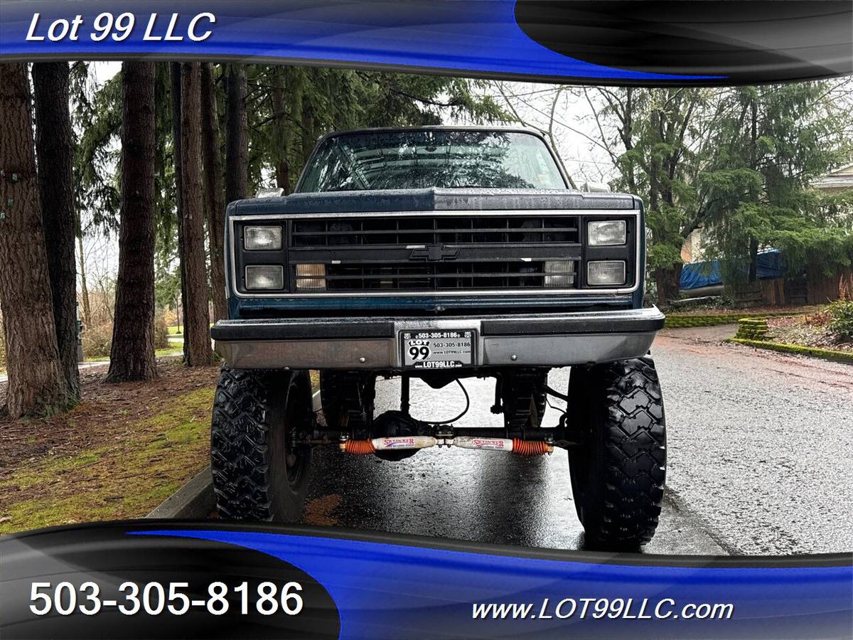 Chevrolet-Suburban-34-ton-4x4-15quot-lift-454-v8-44.5-tir-1986-2