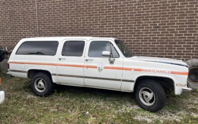 Chevrolet Suburban 3/4 ton nominal 1985