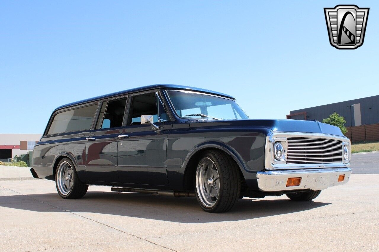 Chevrolet-Suburban-Pickup-1969-8