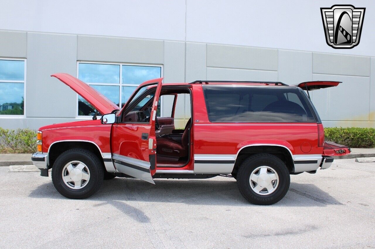 Chevrolet-Tahoe-Cabriolet-1995-11