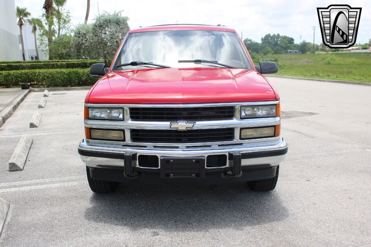 Chevrolet-Tahoe-Cabriolet-1995-2