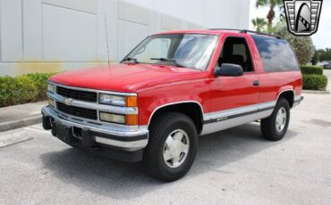 Chevrolet-Tahoe-Cabriolet-1995-3