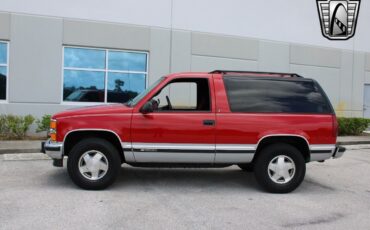 Chevrolet-Tahoe-Cabriolet-1995-4