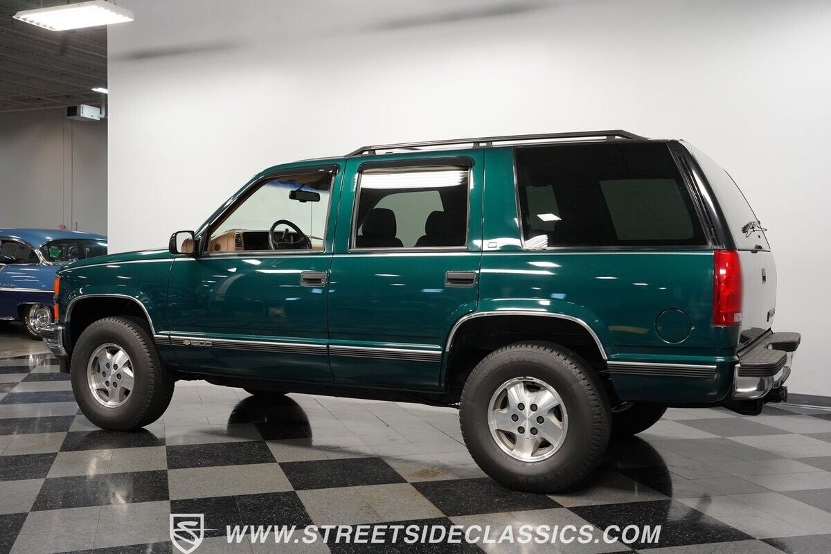 Chevrolet-Tahoe-SUV-1995-8