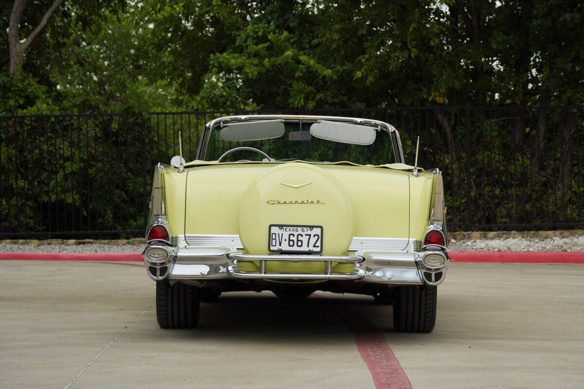 Chevrolet-ULTRA-RARE-1-of-68-1957-4