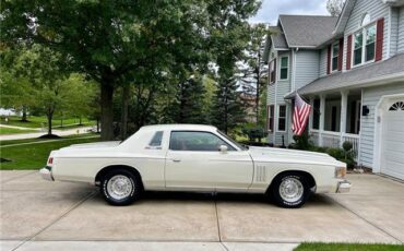 Chrysler-300-Series-1979-24