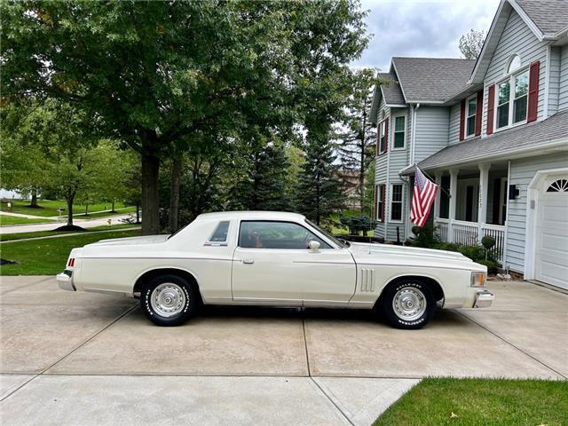 Chrysler-300-Series-1979-24