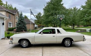 Chrysler-300-Series-1979-6