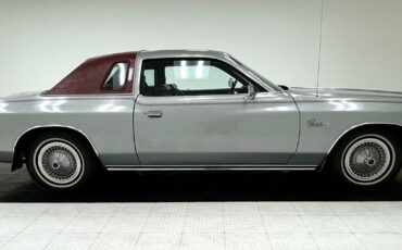 Chrysler-Cordoba-1976-5