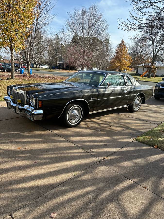 Chrysler-Cordoba-1977-1