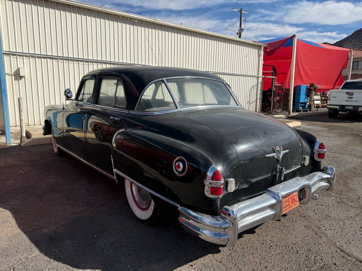 Chrysler-Imperial-1952-2