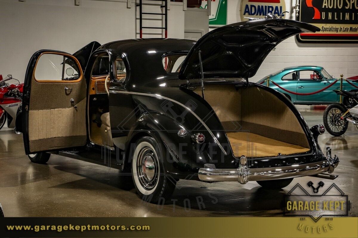 Chrysler-Imperial-Coupe-1938-2