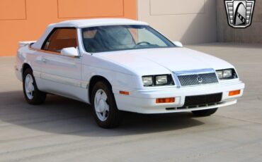 Chrysler-LeBaron-1990-5