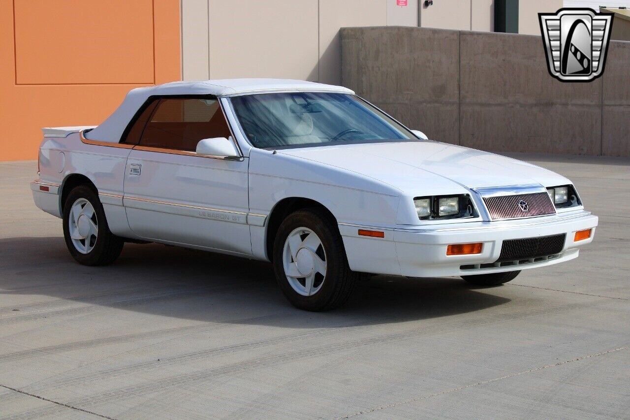 Chrysler-LeBaron-1990-6