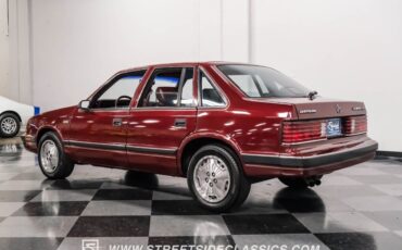 Chrysler-LeBaron-Berline-1987-7