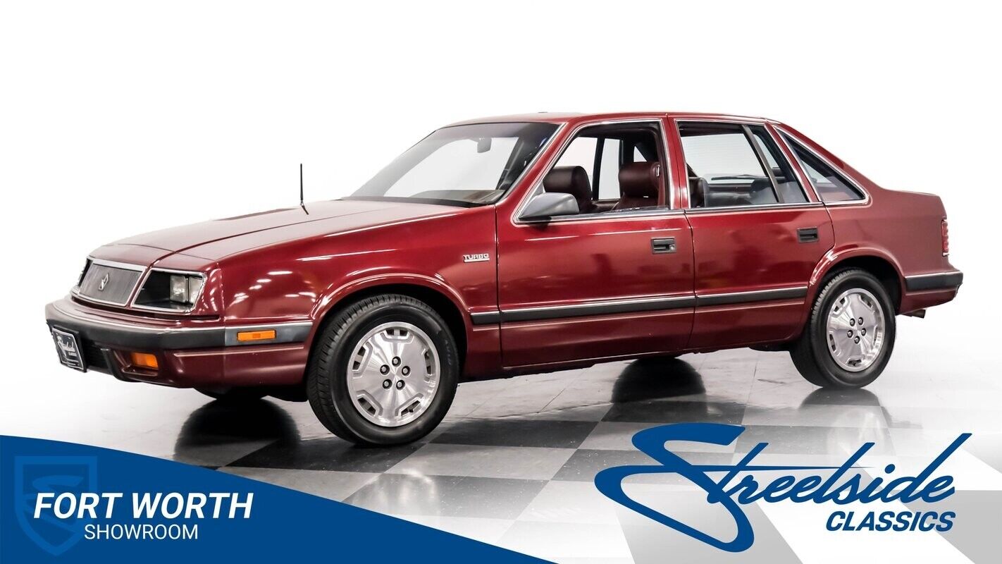 Chrysler LeBaron Berline 1987