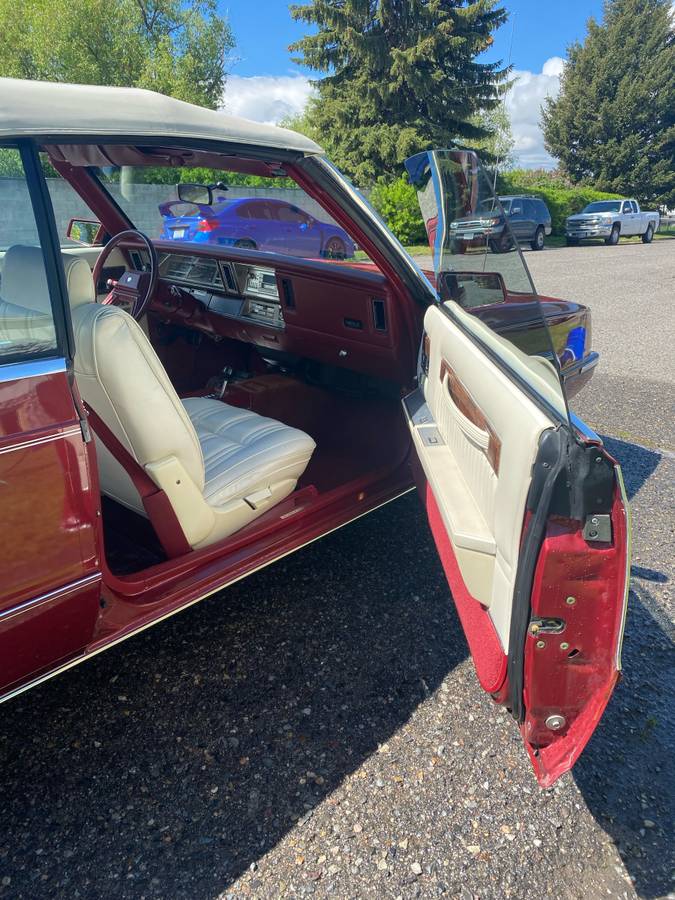 Chrysler-Lebaron-convertible-1985-4