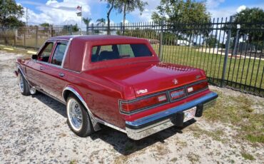 Chrysler-New-Yorker-Berline-1987-1