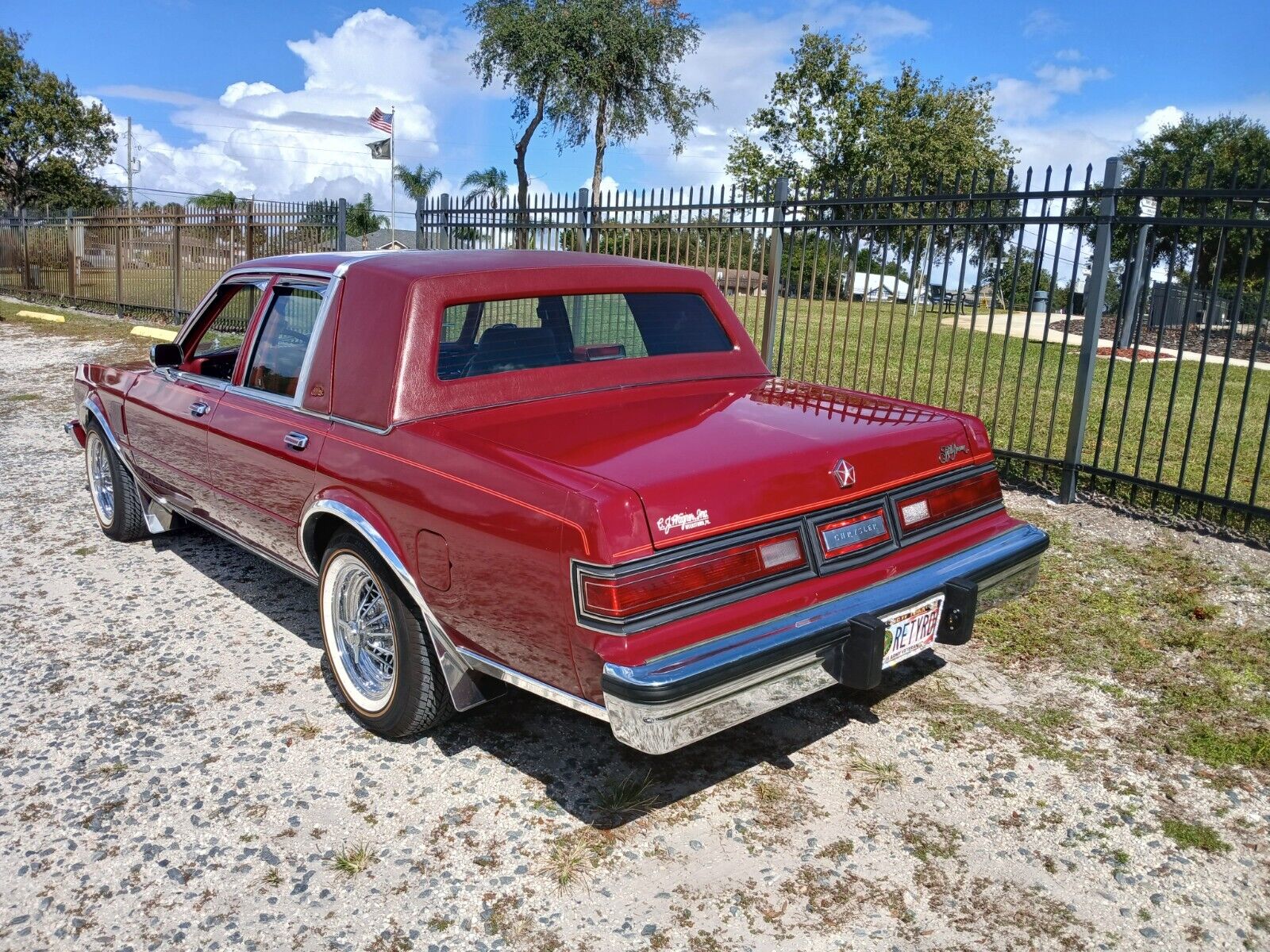 Chrysler-New-Yorker-Berline-1987-1