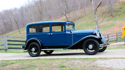 Chrysler-Sedan-Berline-1931-2