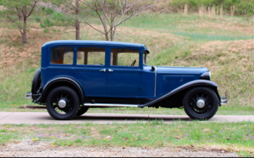 Chrysler-Sedan-Berline-1931-3