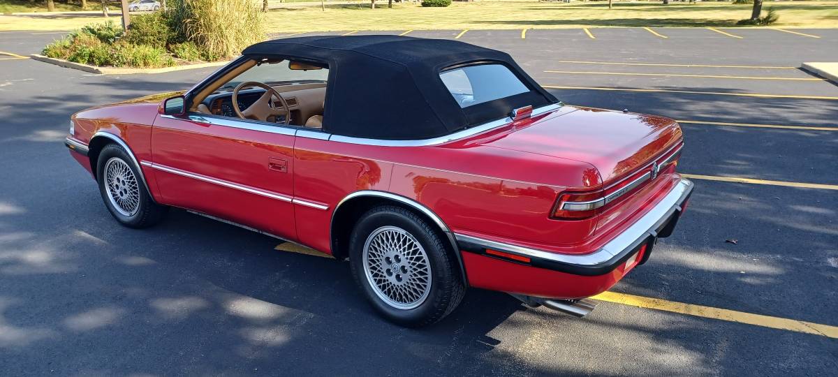 Chrysler-Tc-by-maserati-1989-9