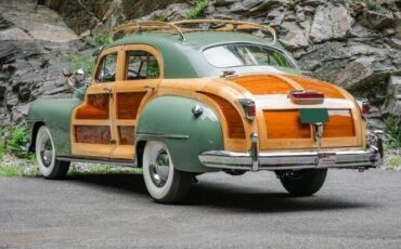 Chrysler-Town-Country-1947-10