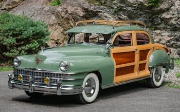 Chrysler-Town-Country-1947-5