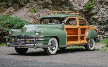 Chrysler-Town-Country-1947-6