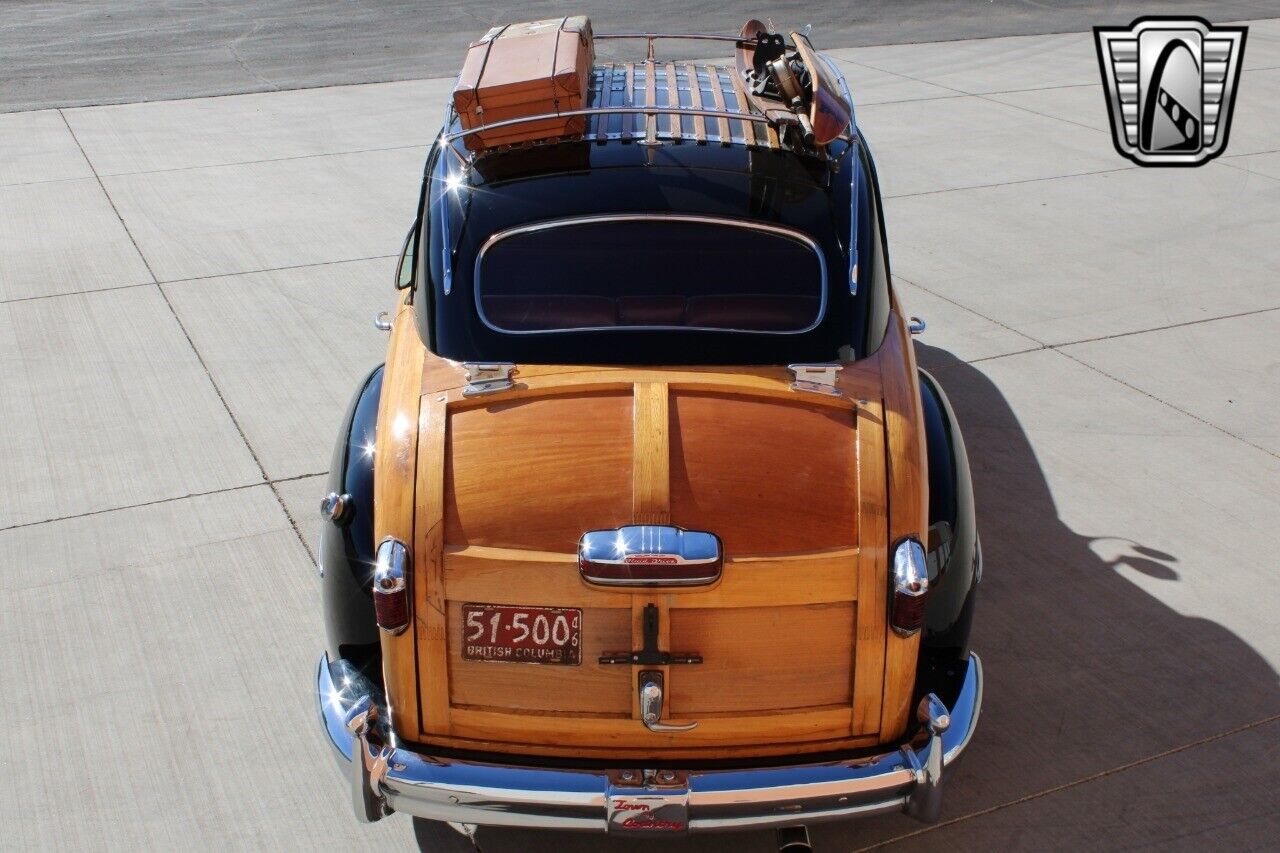 Chrysler-Town-and-Country-Berline-1946-11