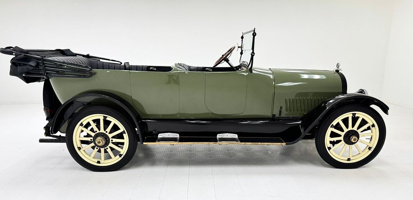 Cole-860-Series-30-Cabriolet-1916-8