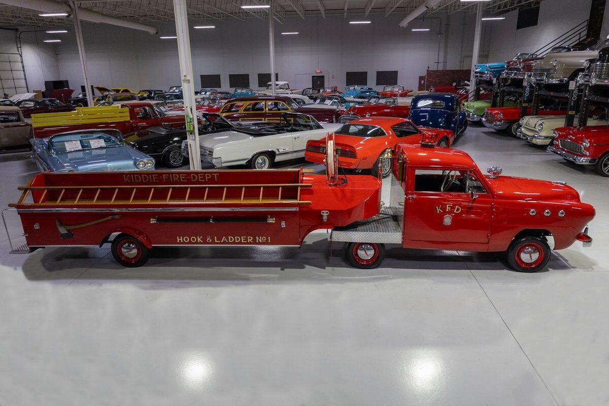 Crosley-Hook-Ladder-Fire-Truck-Pickup-1951-7