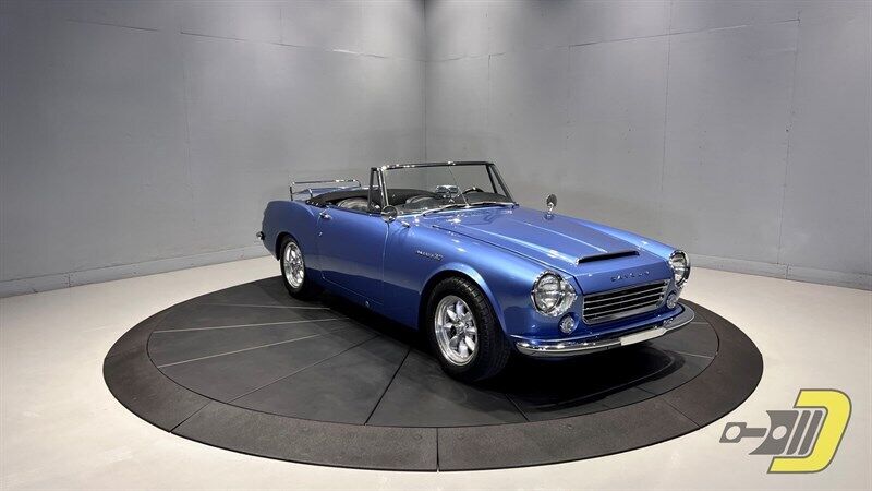 Datsun-1600-Cabriolet-1967-12