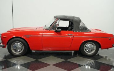 Datsun-2000-Cabriolet-1969-2