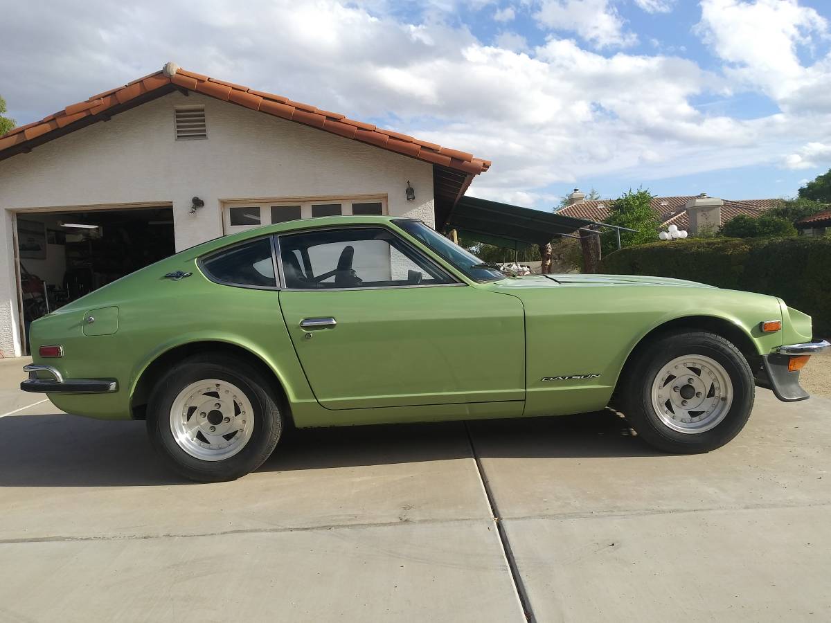 Datsun-240z-1971-2