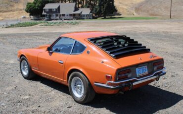 Datsun-240z-1972-3