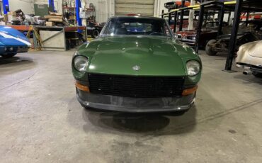 Datsun-240z-1975