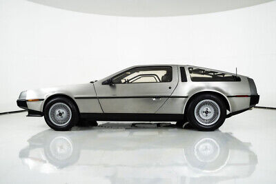 DeLorean-DMC-12-Coupe-1981-5