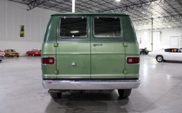 Dodge-B-200-Van-Van-1977-5