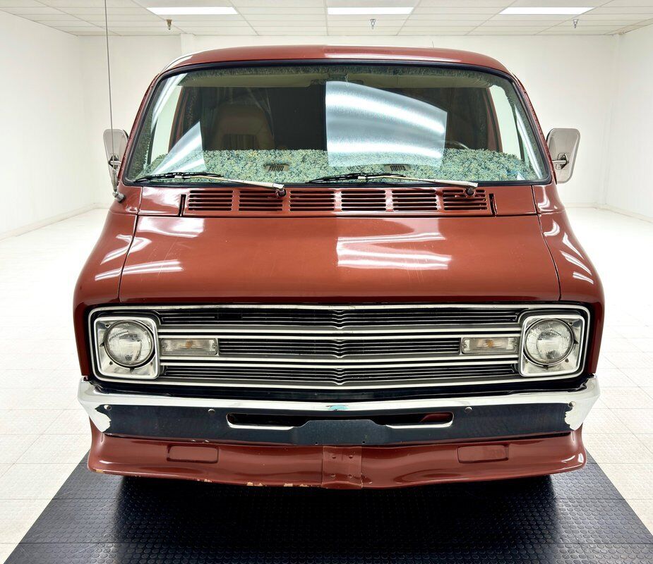 Dodge-B200-Van-1977-7