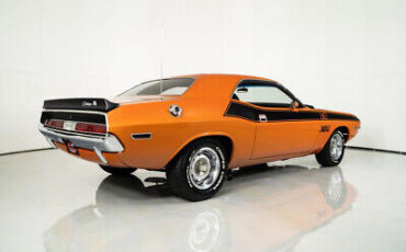 Dodge-Challenger-1970-13