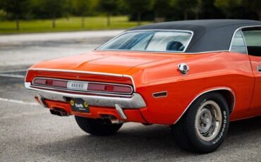 Dodge-Challenger-1970-17