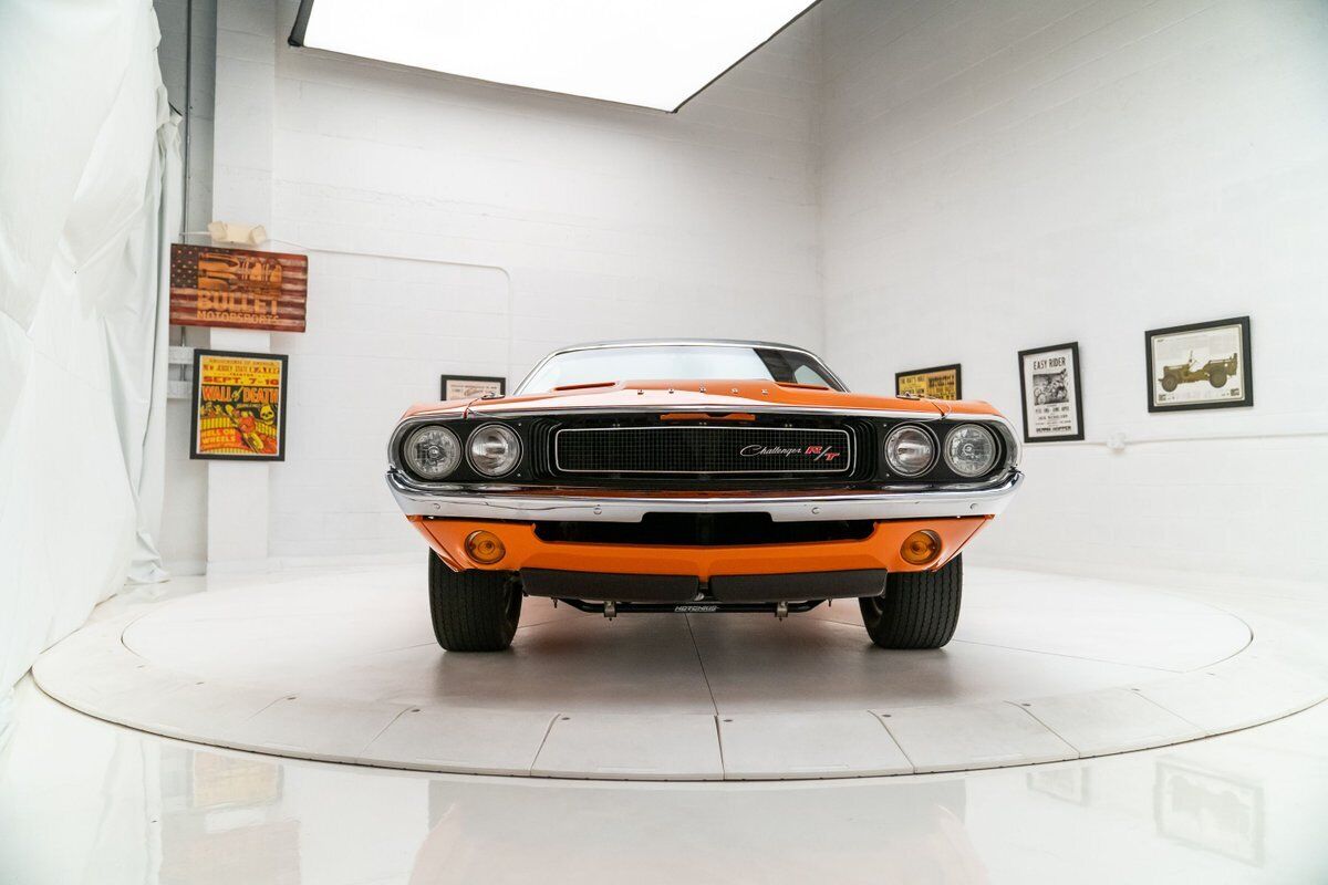 Dodge-Challenger-1970-17