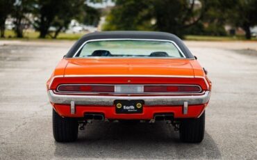 Dodge-Challenger-1970-18