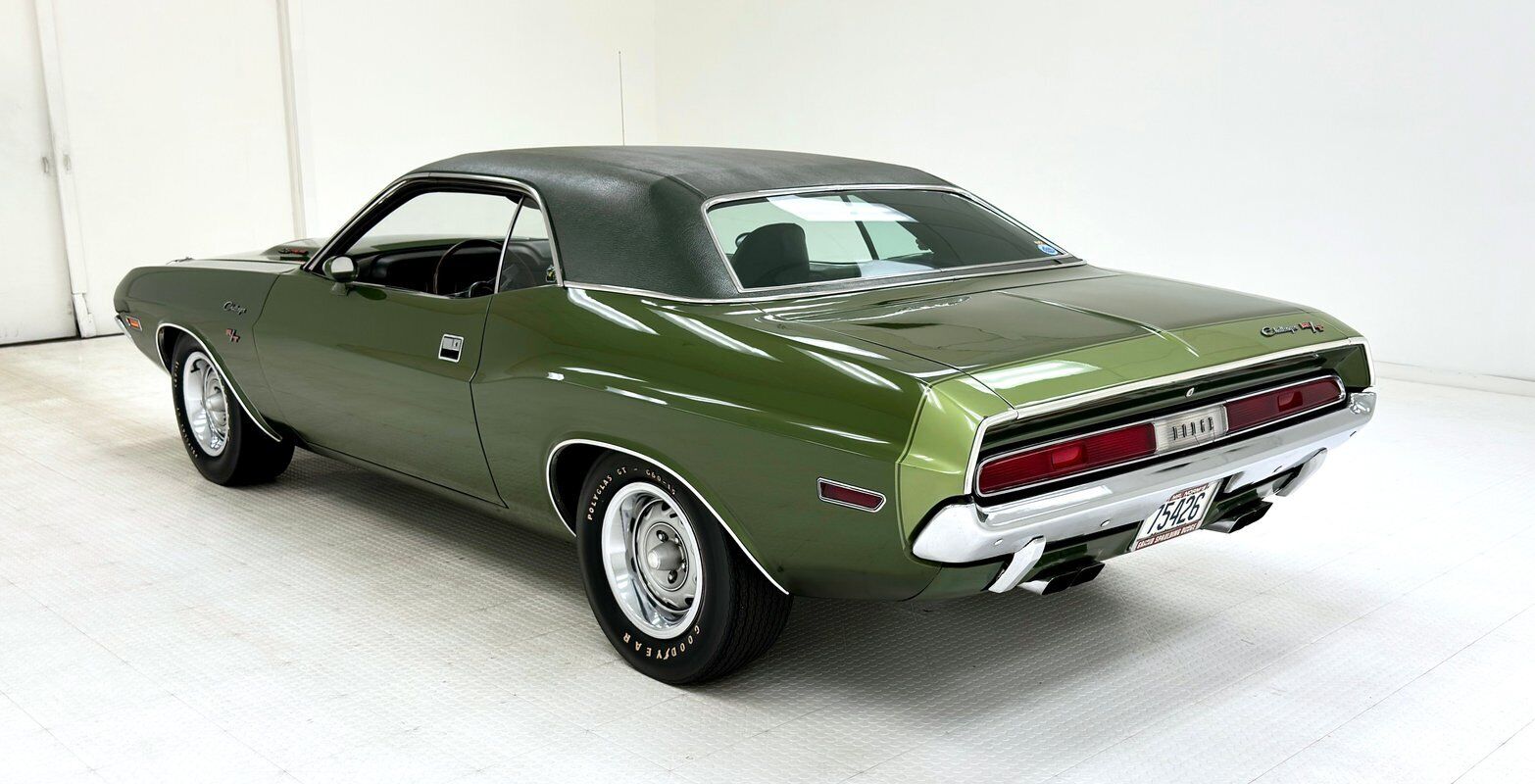 Dodge-Challenger-1970-2