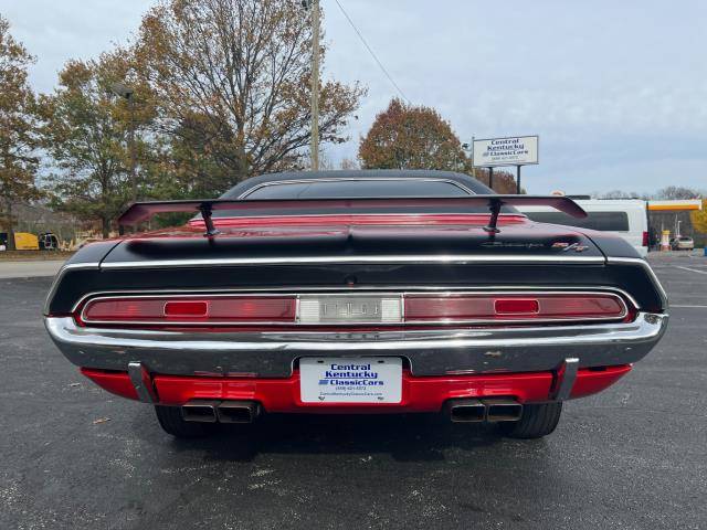 Dodge-Challenger-1970-23