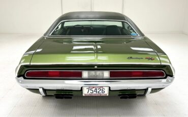 Dodge-Challenger-1970-3