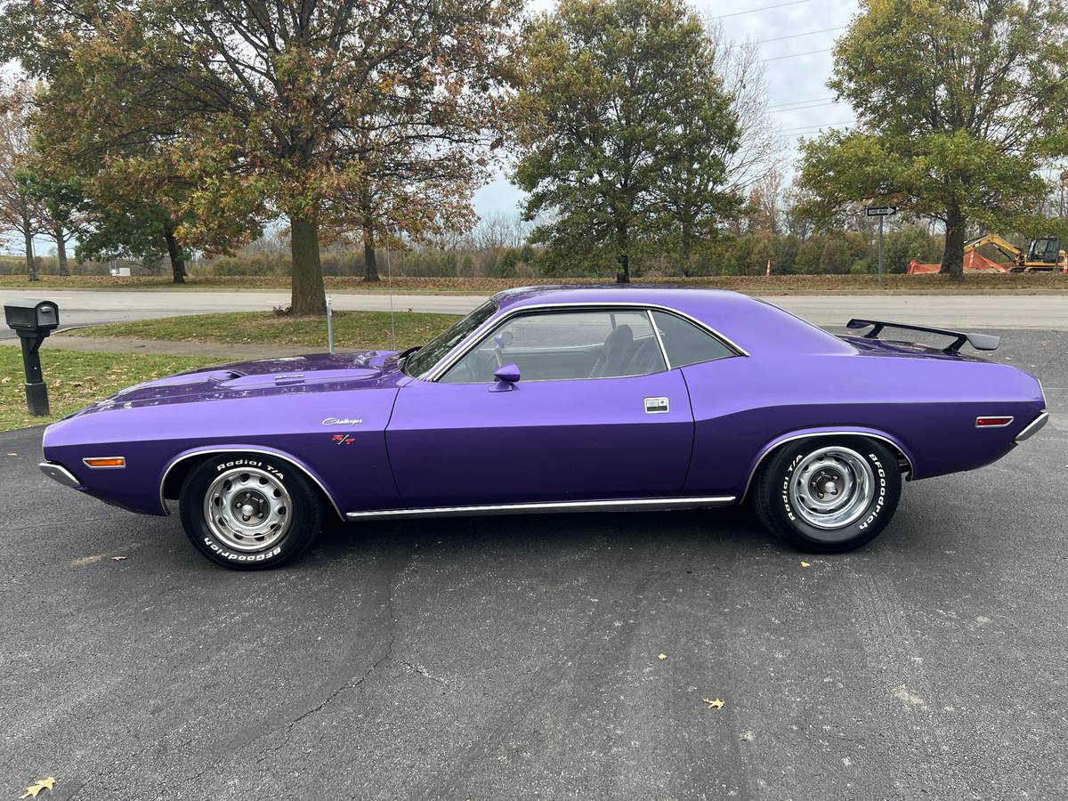 Dodge-Challenger-1970-4